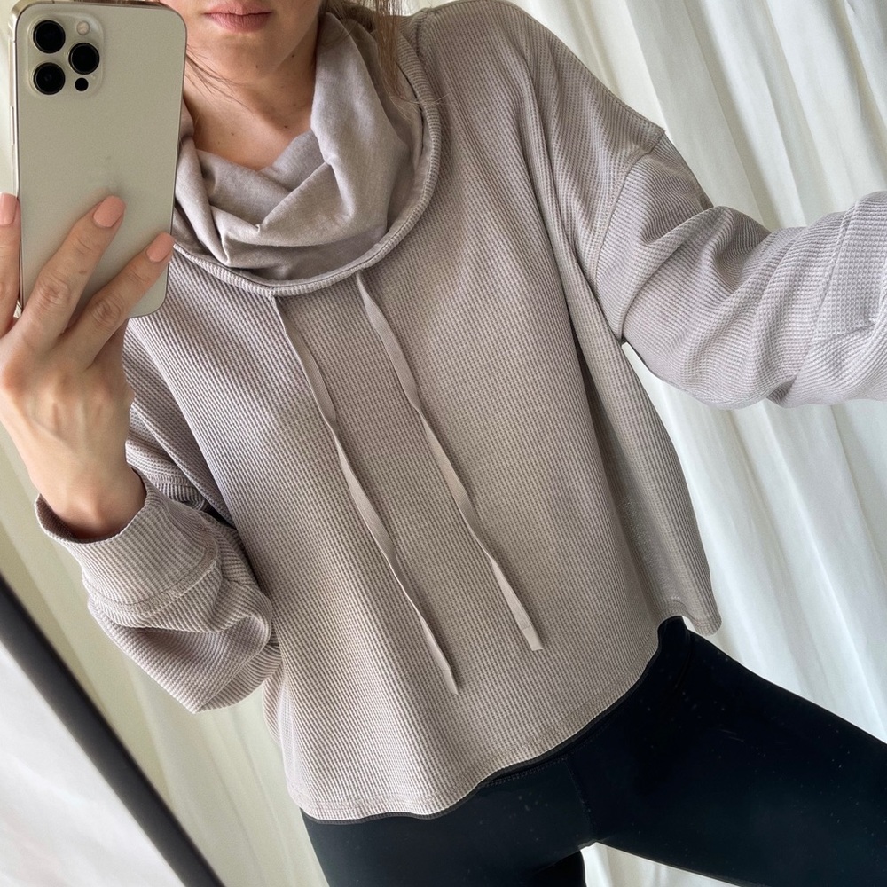 WAFFLE CROPPED SWEATSHIRT — In Washed LiLac - Picture 3 of 8